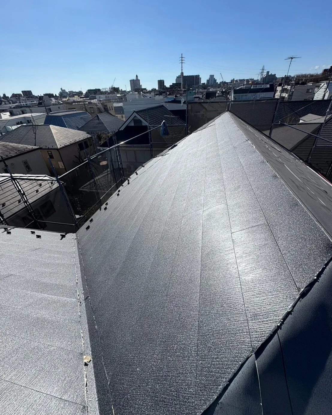 世田谷区　屋根カバー工事　スーパーガルテクト