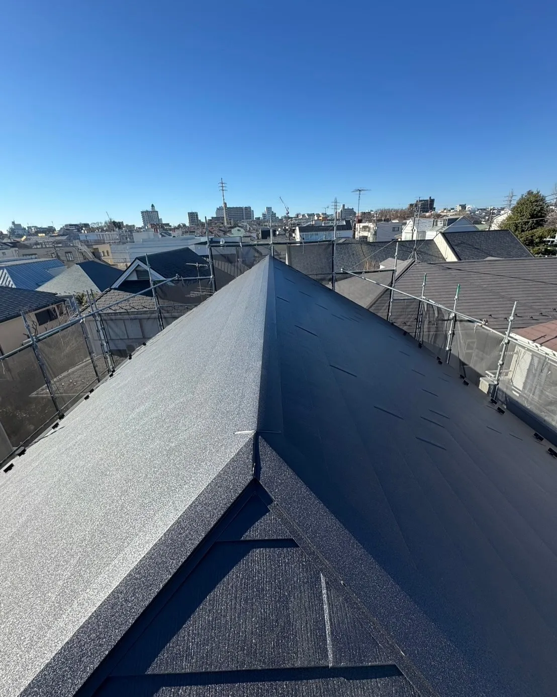 世田谷区　屋根カバー工事　スーパーガルテクト