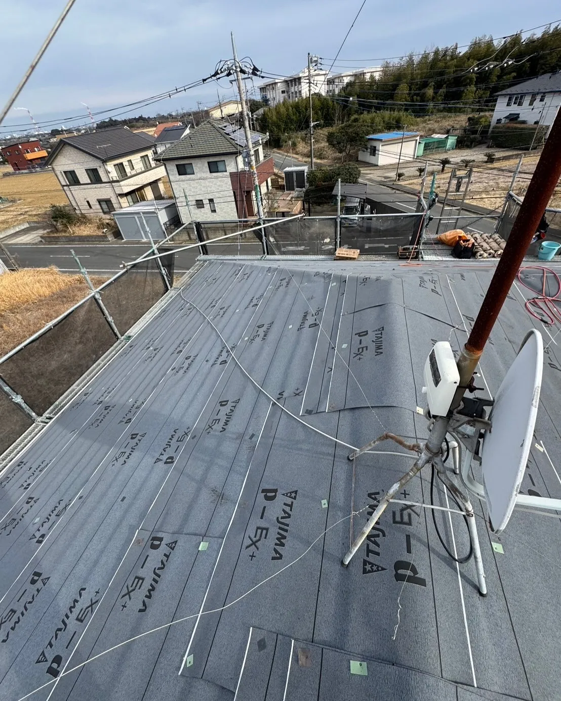 神栖市　屋根カバー着工