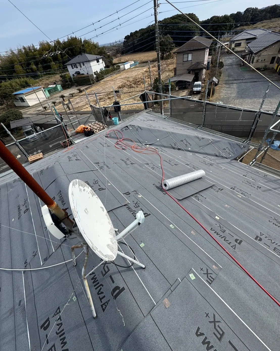 神栖市　屋根カバー着工