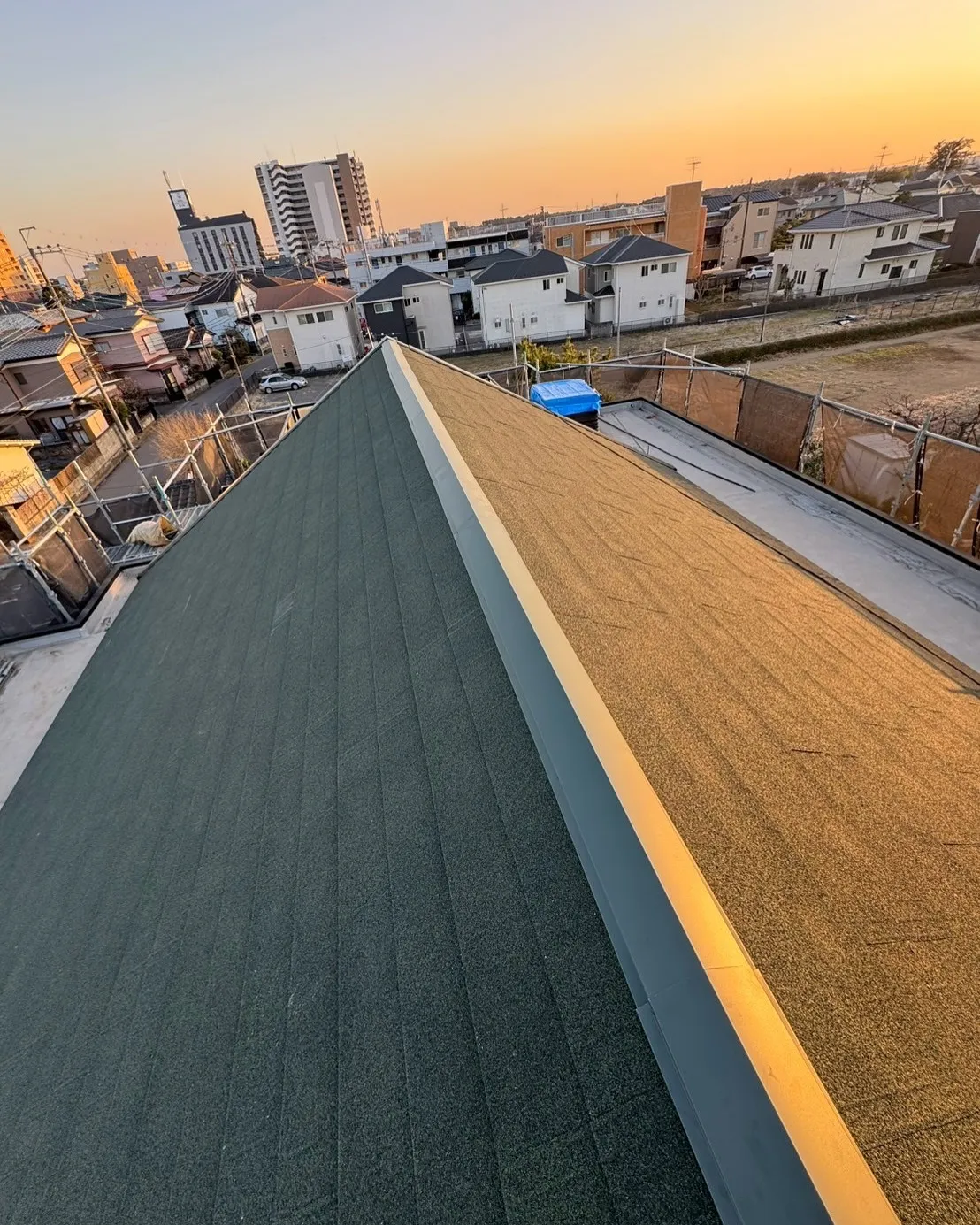 土浦市　屋根カバー工事　ディプロマットスター