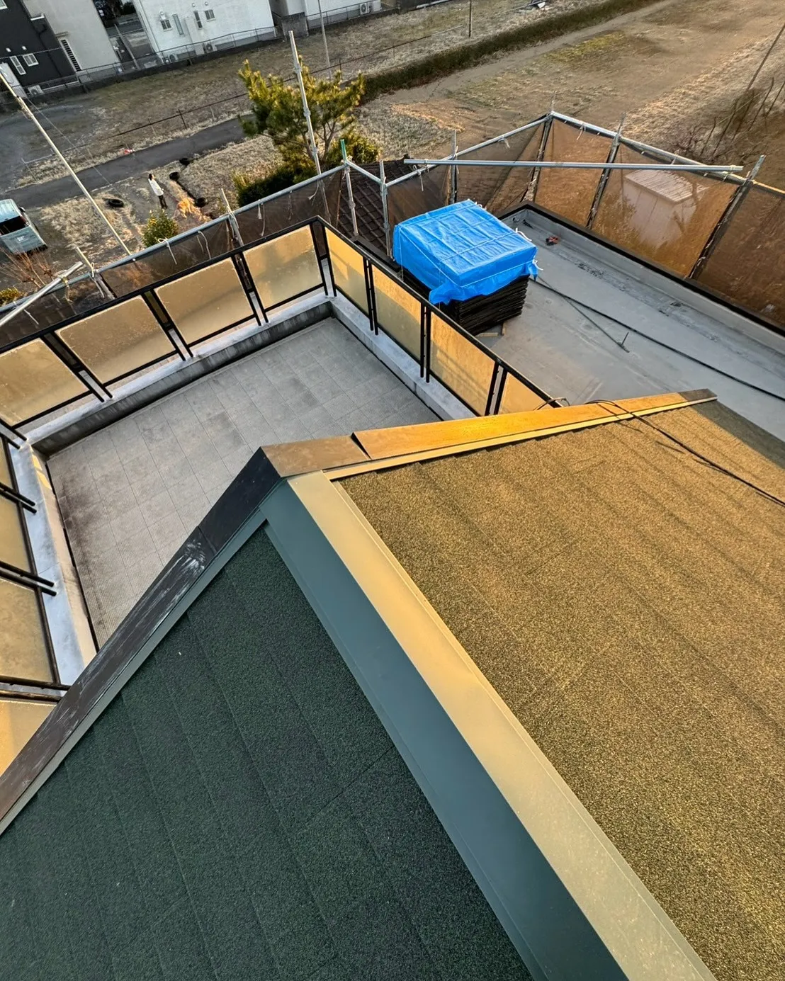 土浦市　屋根カバー工事　ディプロマットスター