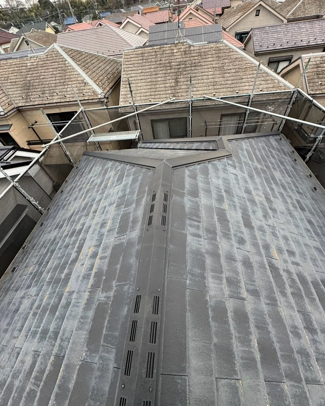 新座市　屋根カバー　ヒランビー銀黒