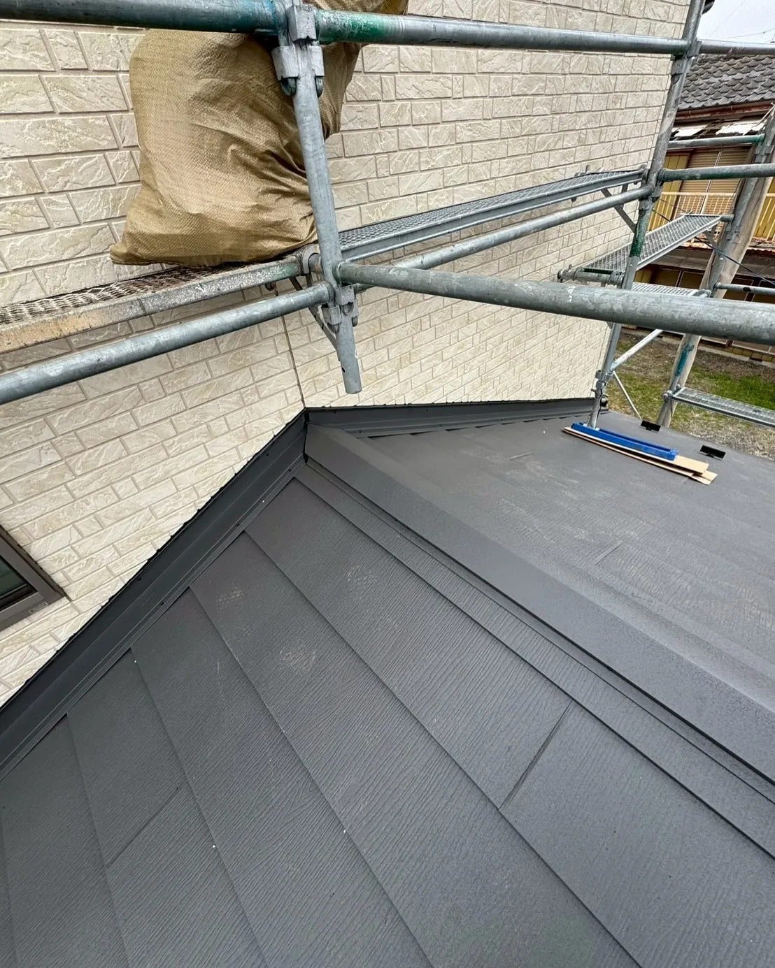 筑西市　屋根カバー　スーパーガルテクト