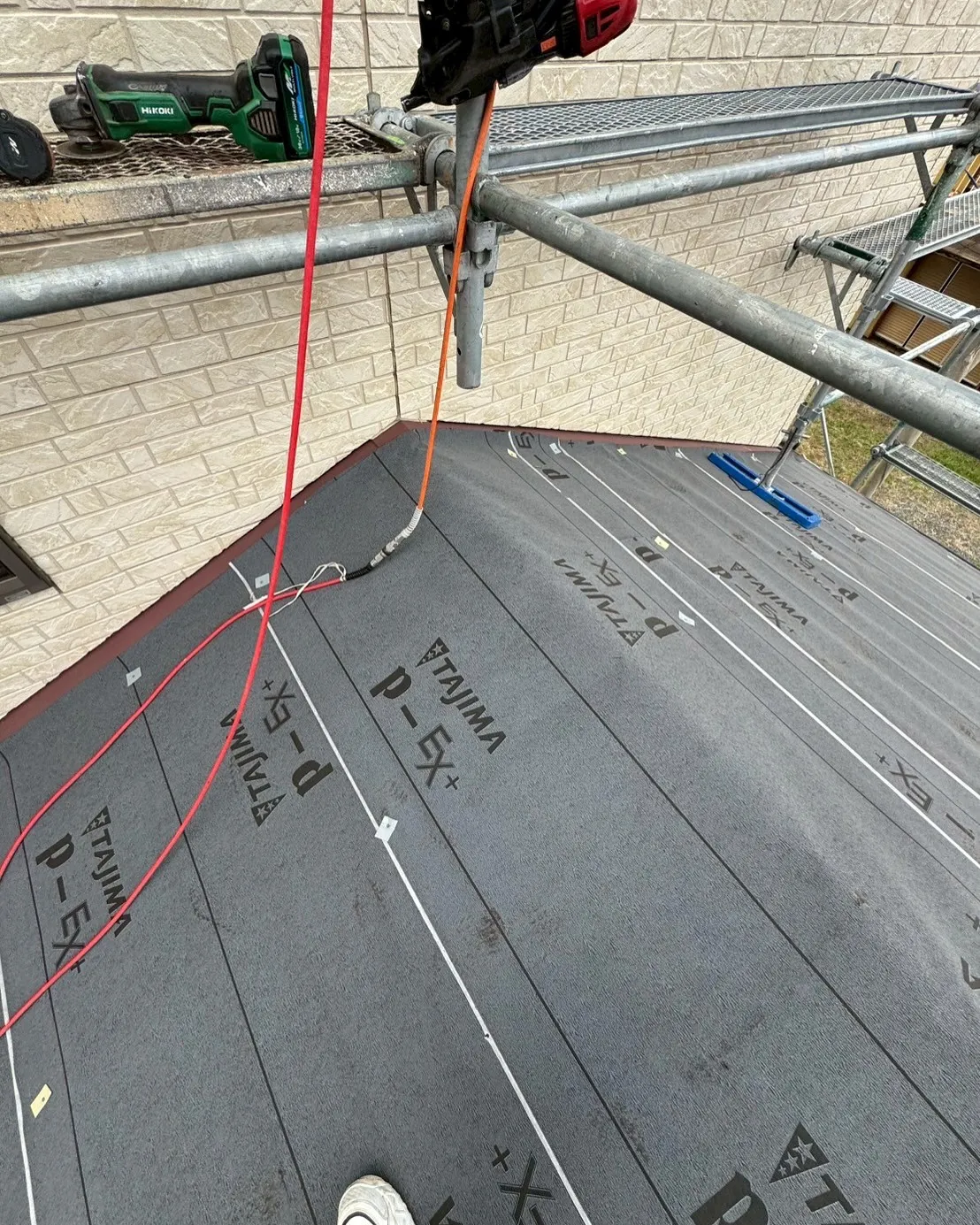 筑西市　屋根カバー　スーパーガルテクト