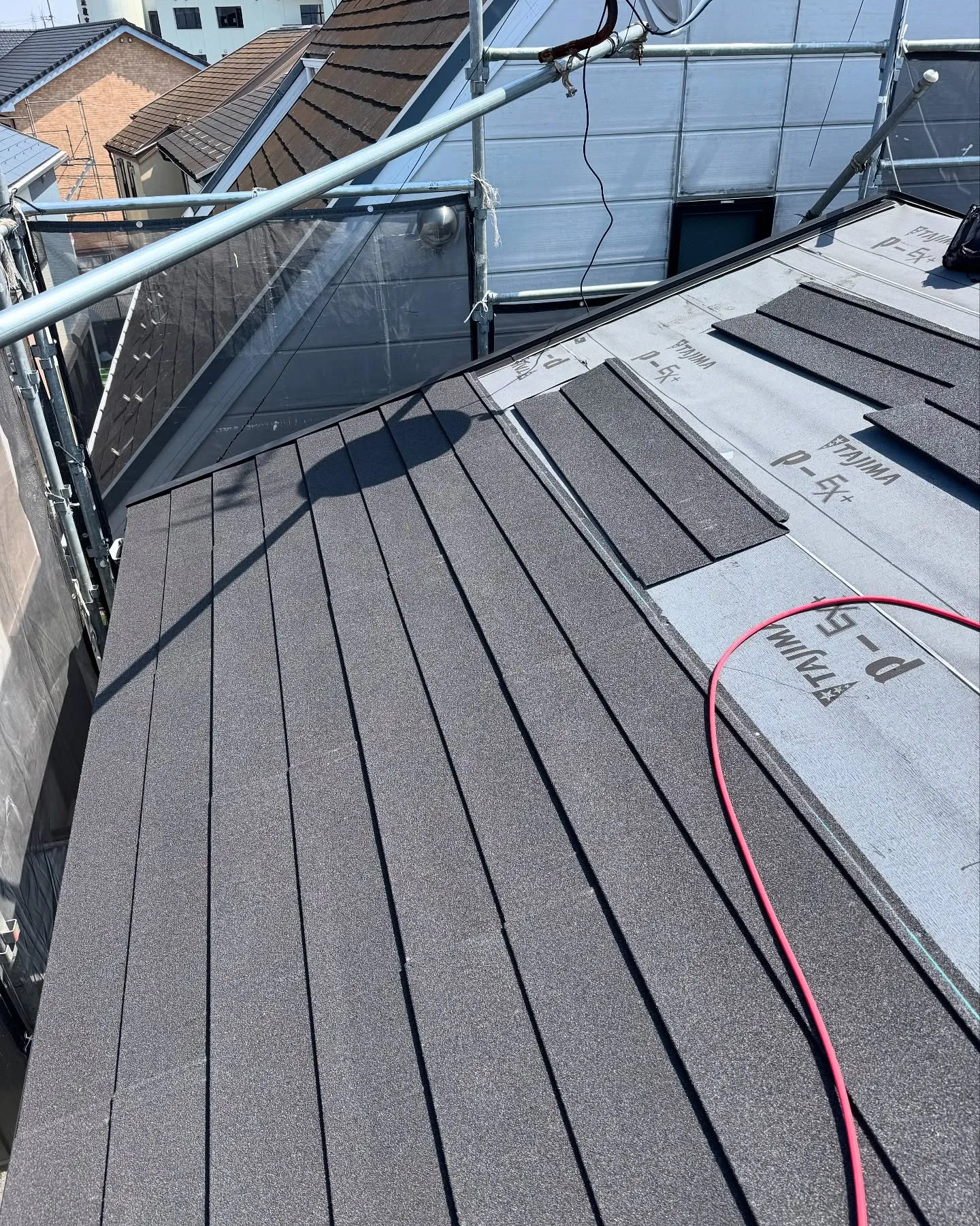 府中市　屋根工事　ディプロマットスター