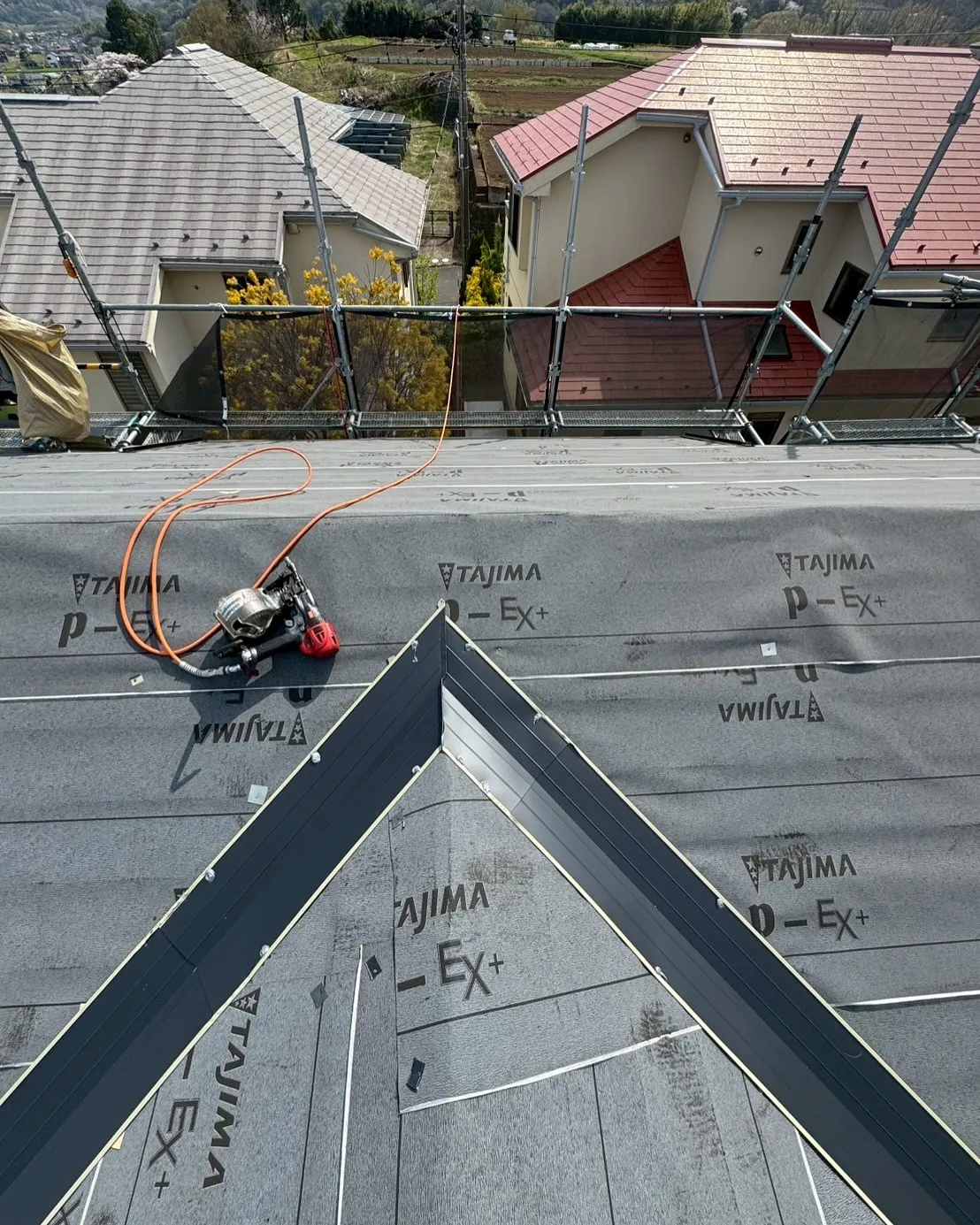 屋根カバー工事　ディプロマットスター