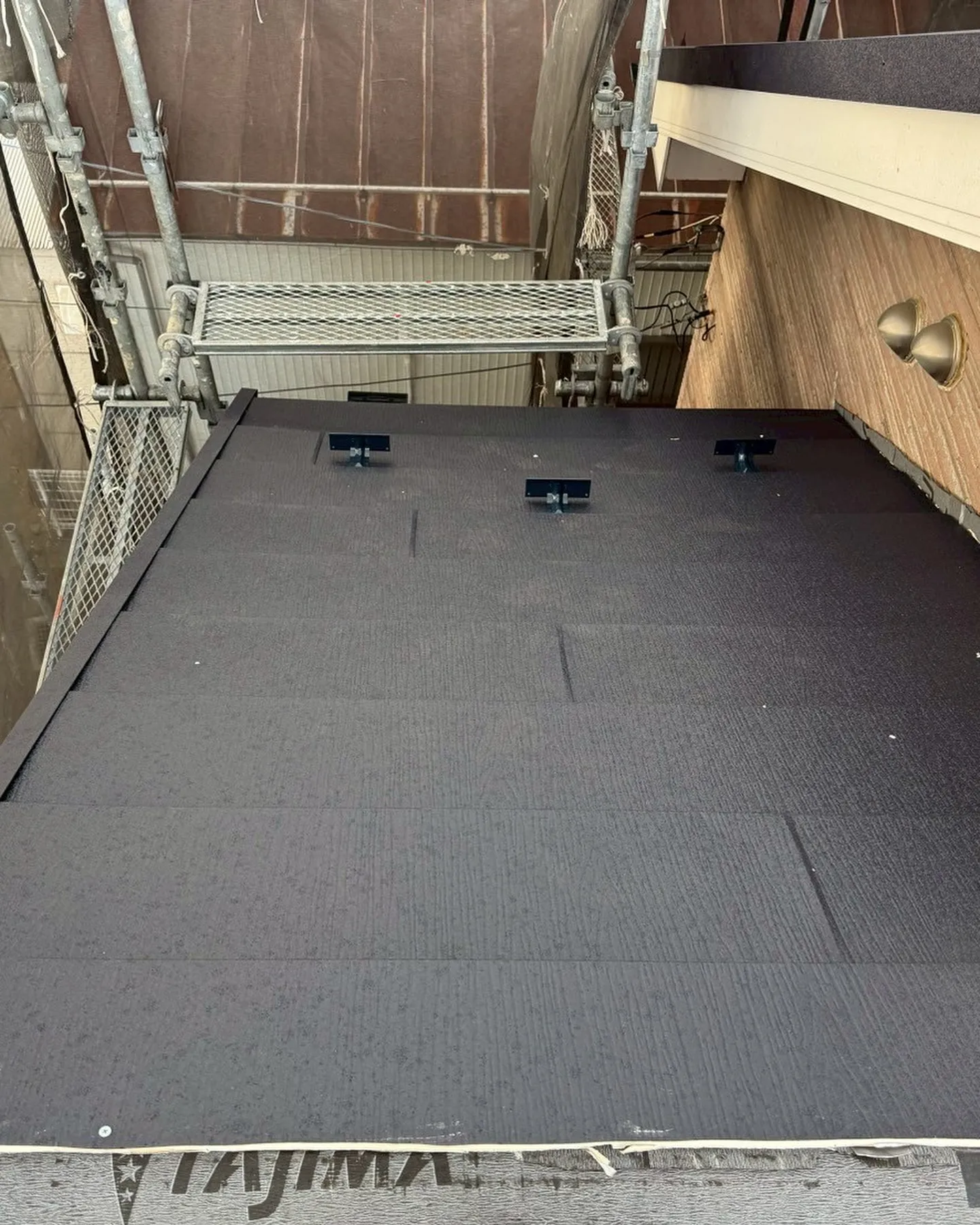 新座市　屋根カバー工事　スーパーガルテクト