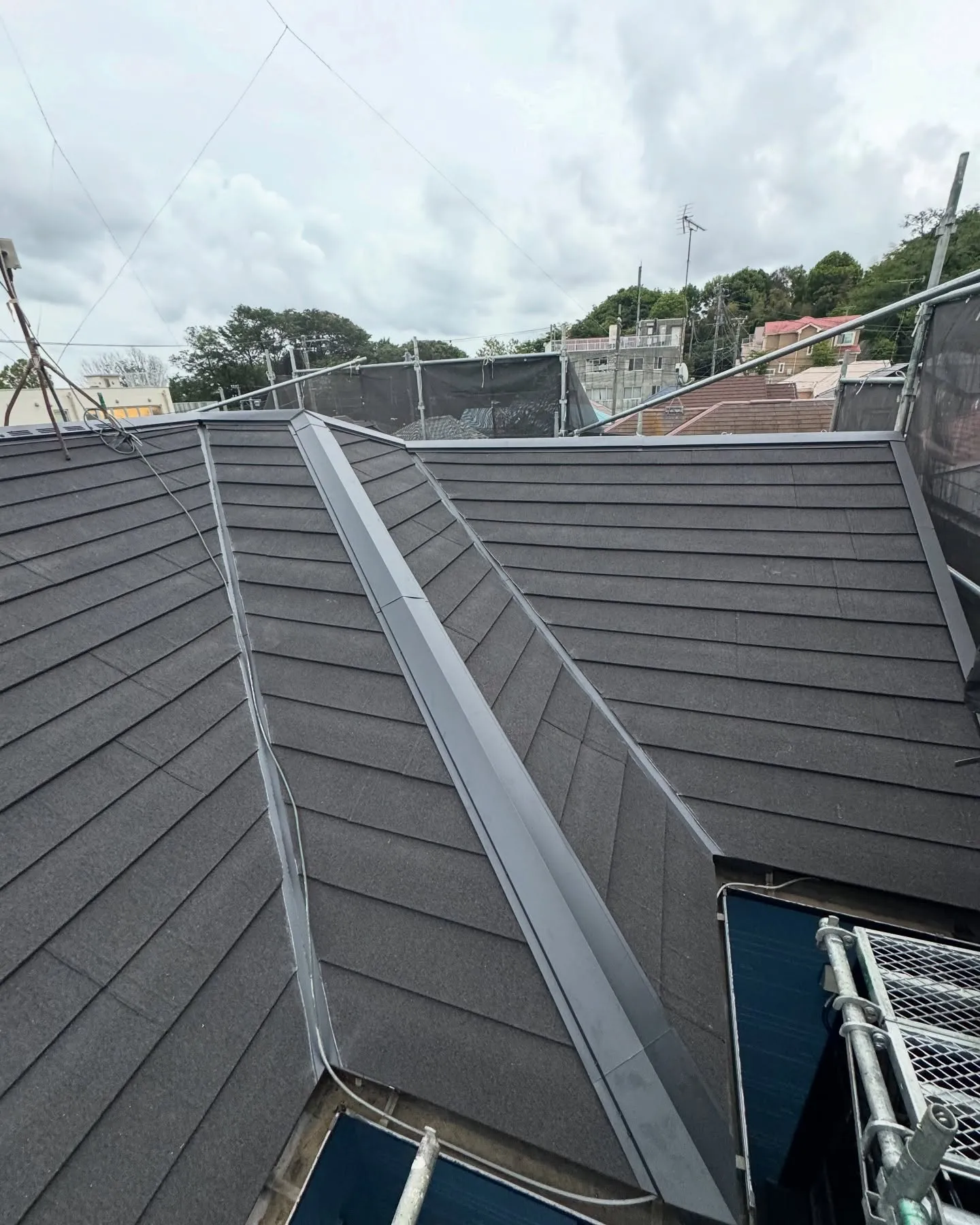 日野市　屋根カバー工事　ディプロマットスター