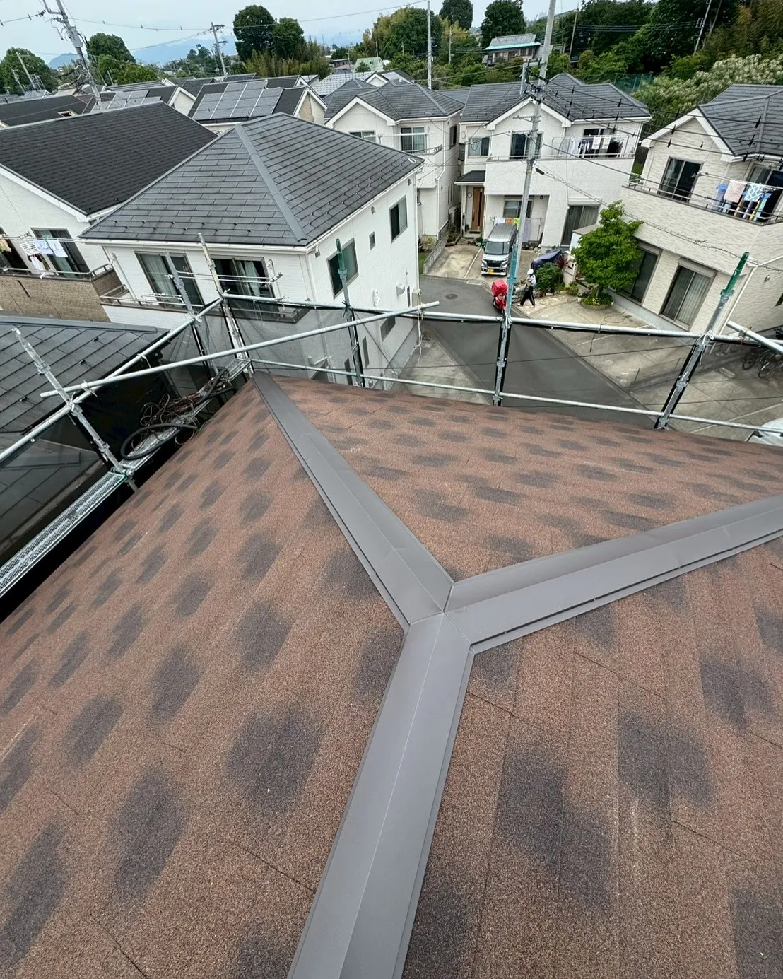 相模原市　屋根カバー工事　ディプロマットスター