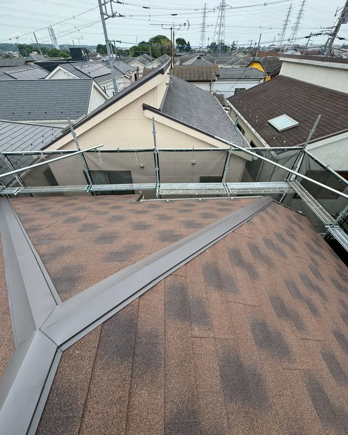 相模原市　屋根カバー工事　ディプロマットスター