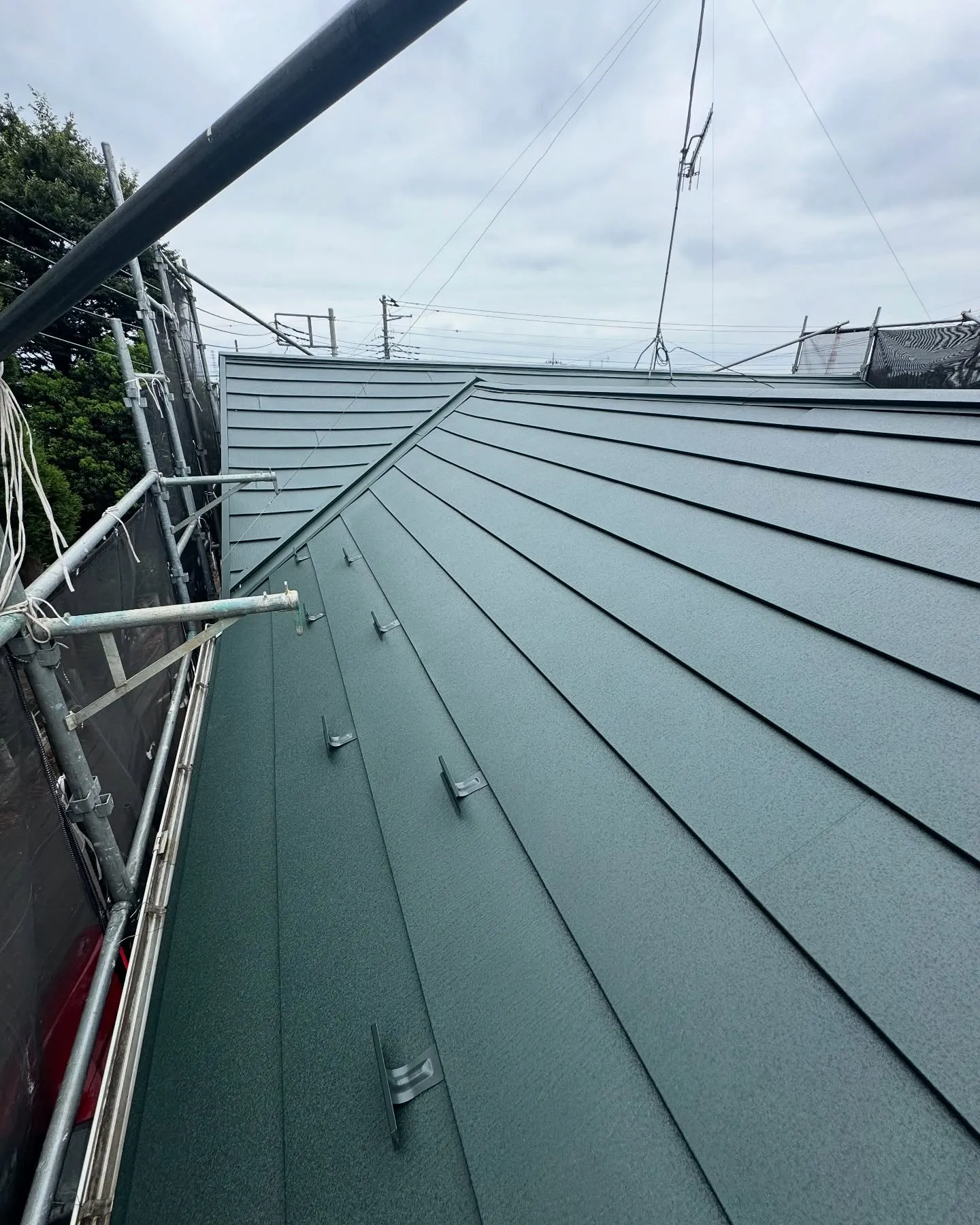 深谷市　屋根カバー工事　スーパーガルテクト