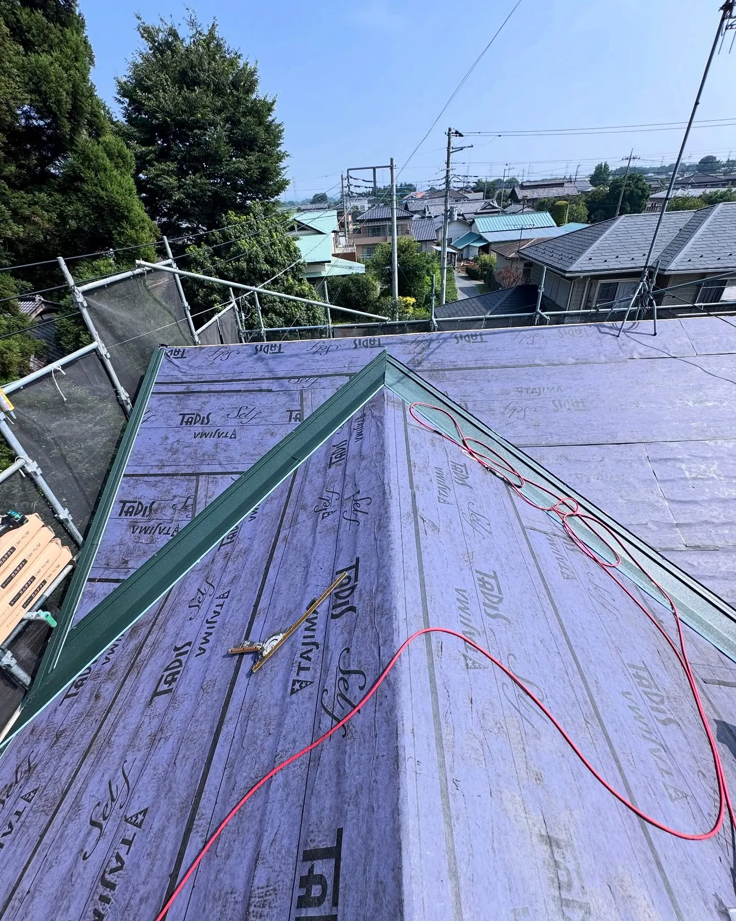 深谷市　屋根カバー工事　スーパーガルテクト