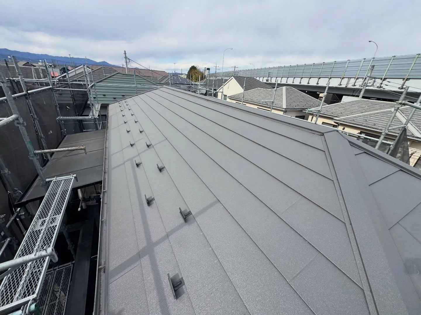 坂戸市　屋根工事　スーパーガルテクト